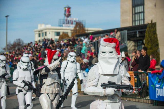 Dominion Christmas Parade 2016